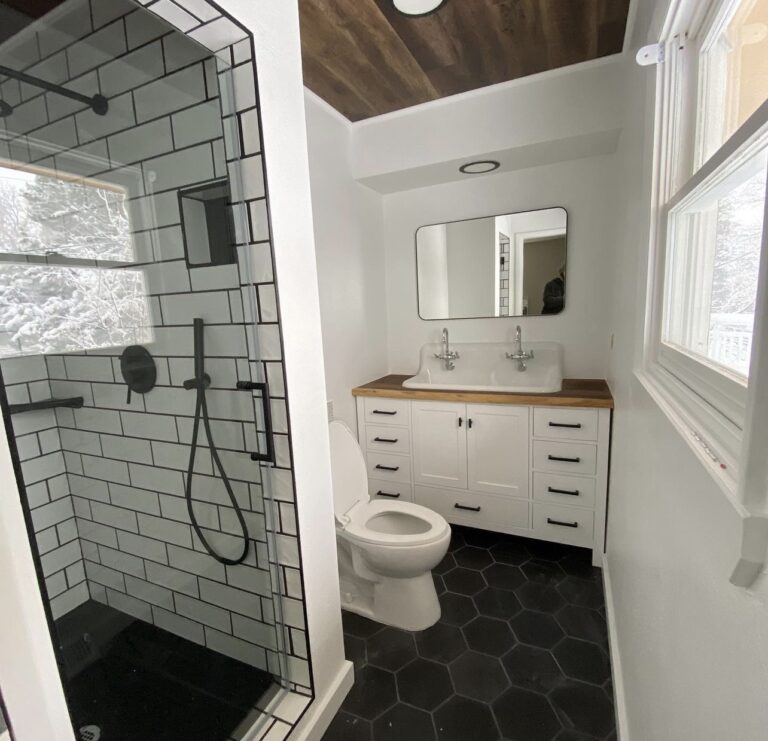 Farmhouse Bathroom 3 768x741